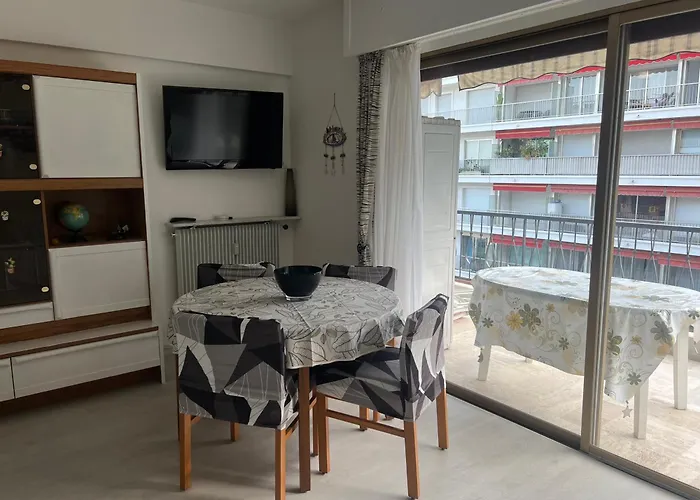 Mona Lisa Bord De 公寓 *