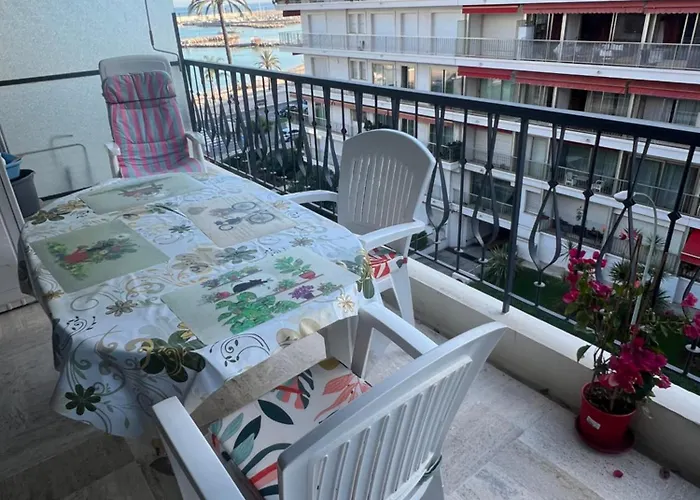 Mona Lisa Bord De Apartment *